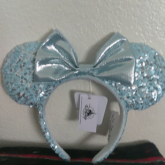 Disney Loungefly Arendalle Aqua set - Picture 8 of 8